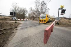 Bakov nad Jizerou, Malá Bělá - bydliště důchodce, co pokácel stromy a hrozí mu doživotí a trest za terorismus