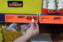 Prodejna Lidl - ilustrační foto, prodavačka, prodej, zboží, zaměstnanec, práce, akce, sleva,