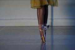 V Anglii vznikla kolekce baletních bot pro tanečníky různých barev pleti