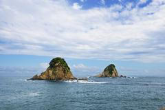 Malé ostrovy, ostrůvky, Japonsko, ilustrační foto.