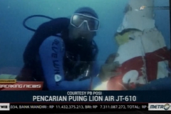 Záběry ze dna Jávského moře. Potápěči nacházejí trosky boeingu společnosti Lion Air