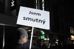 Demonstrace proti Ondráčkovi v Pardubicích