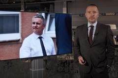 Zemanův Mynář a Mynářův Zeman. Tohle je příběh muže, který občas musí za dveře