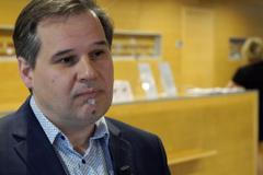 Normalizace na Rozhlase? Je to blábol, je normální, že pořady končí, říká Hošna