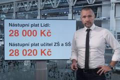 Učitel konečně bere víc než prodavač Lidlu! Ale uživí se v Česku? Shrnuje Veselovský