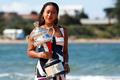 Naomi Ósakaová s trofejí pro vítězku Australian Open 2019