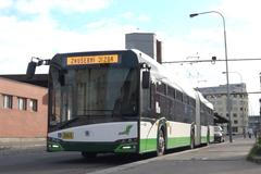 Dopravní podnik testuje v Praze kloubový trolejbus