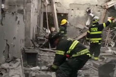 Raketa zasáhla dům u Tel Avivu, zranila sedm lidí.