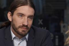 EU je pro Čechy nepodstatné téma, spíš řeší, jaké si vezmou ponožky, říká sociolog