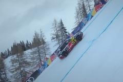 Elektromobil versus nejslavnější sjezdovka světa. Zvládne ji Audi e-tron vyjet?