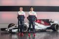 Callum Ilott a Juan Manuel Correa, piloti Sauber Junior Teamu, kteří pojedou za stáj Charouz Racing System ve Formuli 2