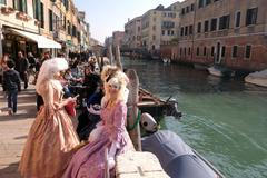 Benátky vítají karneval. Rej masek a scének potrvá přes dva týdny