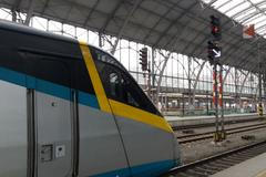 České dráhy, vlak, železnice, Pendolino, Praha hlavní nádraží