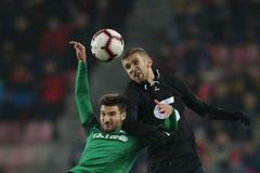 Michal Trávník a Uroš Radakovič v ligovém zápase Sparta - Jablonec.