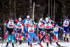 Start mužské štafety v závodě SP v kanadském Canmore