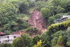 Sesuvy půdy a povodně. Přívalové deště zaskočily Kalifornii