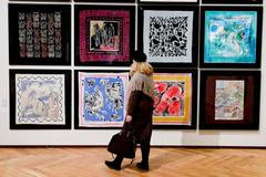 Šílený hedvábník. Zika & Lída Ascher: textil a móda