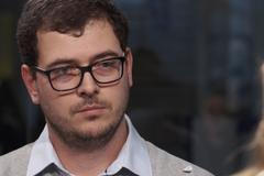 Gayové a lesby mají na manželství právo. Společnost nás podporuje, politici zaspali, říká Pitoňák