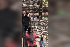 Lidé si v knihkupectví museli připadat jako v Bradavicích Harryho Pottera