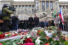 Průvod se světly na Staroměstské náměstí připomněl 50. výročí upálení Jana Palacha