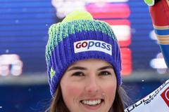 Petra Vlhová při SP v Killingtonu brala stříbro (slalom)