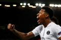 Presnel Kimpembe z Paris St Germain slaví gól v síti Manchesteru United