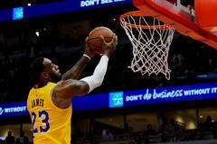 NBA: Los Angeles Lakers at Chicago Bulls