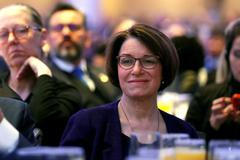 Amy Klobuchard, americká senátorka a členka demokratické strany