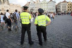 Policie ČR / Státní policie / Policejní hlídka / Staroměstské náměstí / Policisté / Policista / Ilustrační foto / Praha / Jaro / Květen 2018 / 1