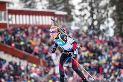 Markéta Davidová na trati stíhacího závodu na MS v biatlonu 2019 ve švédském Östersundu