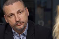 Smrt dítěte je trauma pro všechny, musím ale mít sílu jít znovu operovat, říká Froněk