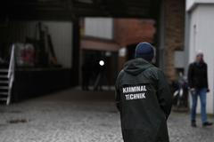 Policisté prohlížejí místo činu v Brémách.