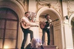 Měl by rezignovat, je to neomluvitelné. Poslanci reagují na vystoupení Vondráčka ve sněmovně