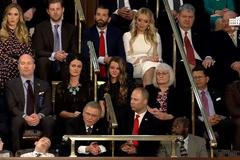 Malý Trump usnul při Trumpově projevu. Video baví svět