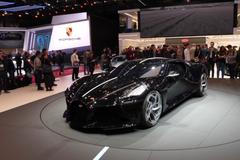 Nejdražší auto světa odhaleno. Bugatti La Voiture Noire stojí přes čtvrt miliardy