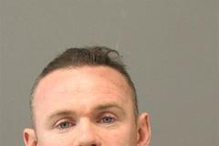 fotbal, Wayne Rooney a jeho fotografie po zatčení a uvěznění