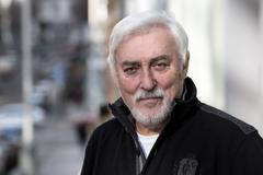 Moderátor Jan Rosák při rozhovoru 31. 1. 2019