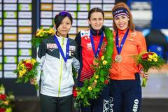 Martina Sáblíková na MS ve víceboji (M. Takagiová, De Jongová)