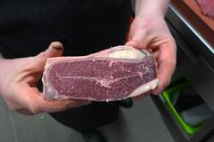 Jak poznat dobré hovězí maso a jak ho skladovat? Mistr řezník poradí