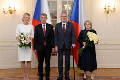 Premiér Babiš zhodnotil novoroční oběd s prezidentem Zemanem, ukázal mu grafy