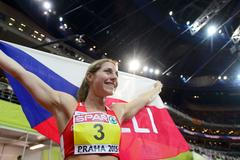 HME 2015 v atletice v Praze: Vícebojařka Eliška Klučinová se raduje z bronzové medaile.
