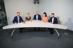 Češi jsou na špičce v bezkontaktních platbách kartou. Rozmáhají se platby telefonem