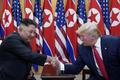 Trump a Kim se setkali v demilitarizovaném pásmu