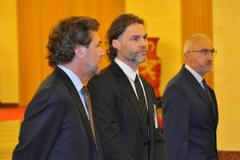 Zeman na návštěvě Číny