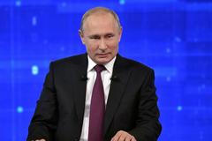 Ruský prezident Vladimir Putin na besedě s občany.