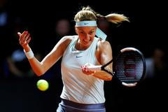 Petra Kvitová ve finále turnaje ve Stuttgartu 2019 proti Anett Kontaveitové