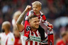 Sheffield United slaví postup do Premier League: Billy Sharp