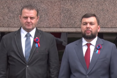 Komunistický poslanec Zdeněk Ondráček přijíždí na návštěvu Doněcka