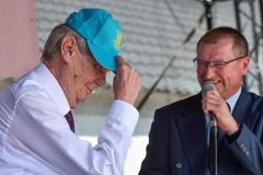 Miloš Zeman Vysočina dar čepice Vladislav starosta Jan Havlena 2019