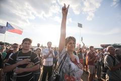 Demonstrace proti Babišovi na Letné